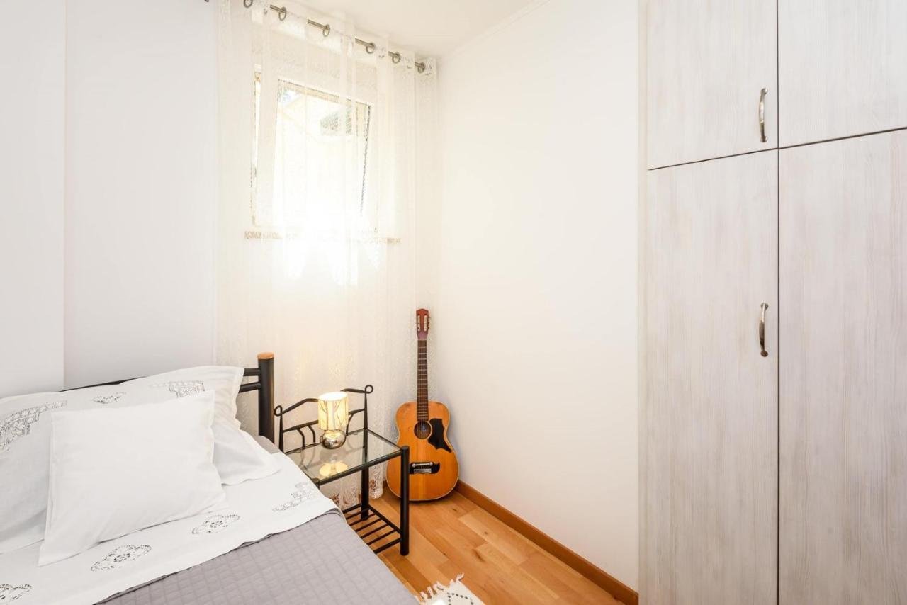 Apartment Jadranka With Sea View In Rogotin 외부 사진