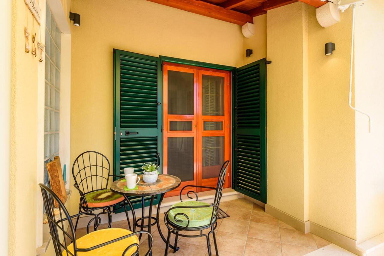 Apartment Jadranka With Sea View In Rogotin 외부 사진