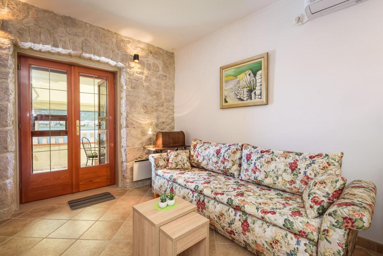Apartment Jadranka With Sea View In Rogotin 외부 사진